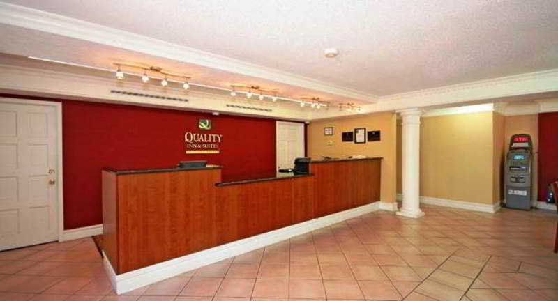 Quality Inn & Suites Airport Charlotte Exterior photo